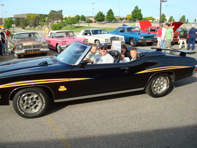 Dave Kelly & his boys ride in the 71 GTO Best Muscle Car